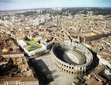 nimes
